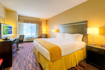 Holiday Inn Express Hotel & Suites Granbury