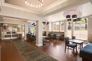 Hampton Inn & Suites Ft. Lauderdale Airport/South Cruise Port