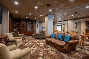 Lodge of the Ozarks