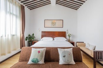 Dali Yanyuan Mountain Retreat