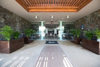 HD Beach Resort & Spa