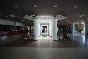 HD Beach Resort & Spa