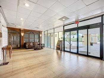 Stayable Suites Jacksonville West