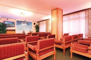 Hotel & Club Bellevue Post