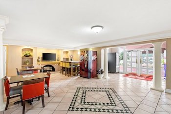 Econo Lodge Augusta North