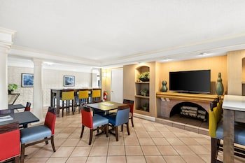 Econo Lodge Augusta North