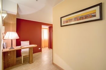 Top Floor Navona Guest House