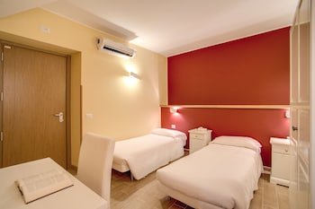 Top Floor Navona Guest House