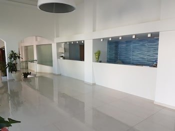 Melini Hotel Suites