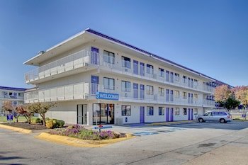 Motel 6 Washington, DC - Capitol Heights