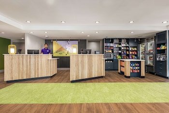 Spark by Hilton Germantown Washington DC North