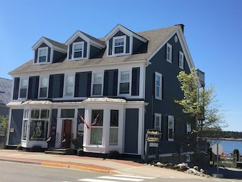 Treadwell Inn