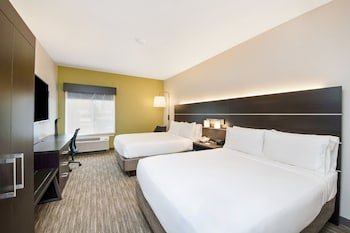 Holiday Inn Express & Suites Delafield