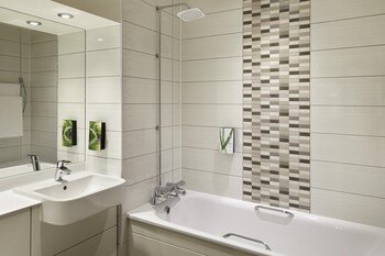 Premier Inn West Bromwich Town Centre (New Square)