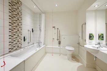 Premier Inn West Bromwich Town Centre (New Square)