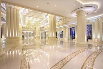 Grand Bravo Hotel
