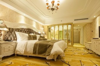Grand Bravo Hotel