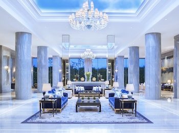 The Azure Qiantang, a Luxury Collection Hotel