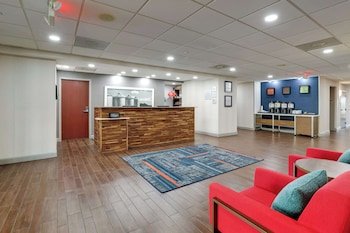 Hampton Inn & Suites St. Louis-Edwardsville