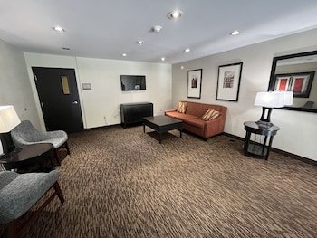 Homestay Suites