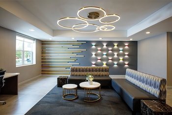 La Quinta Inn & Suites by Wyndham Lexington Park - Patuxent
