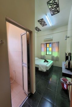 Sabak Awor Resort