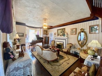 Penny Farthing Inn