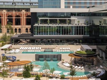 Loews Arlington Hotel