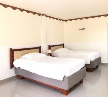 Dad D Resort by Lopburi Inn Resort
