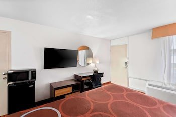 Super 8 by Wyndham Baton Rouge/I-10