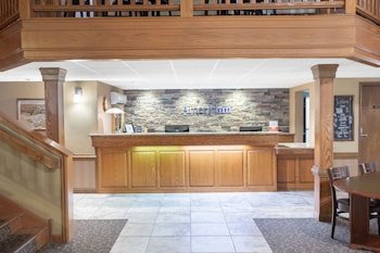 AmericInn by Wyndham Green Bay West