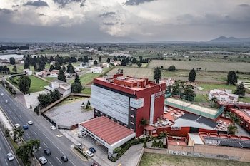 Suites Inn Hotel La Muralla