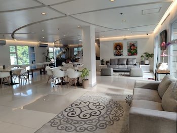 Leblanc Hotel and Resort