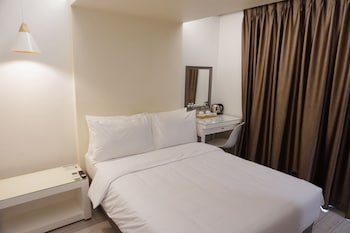 Leblanc Hotel and Resort