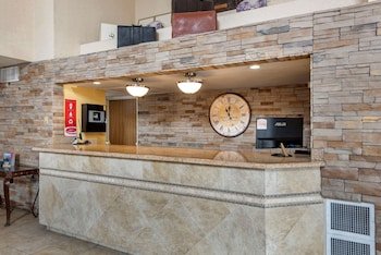 Econo Lodge North Academy