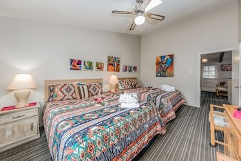 West Winds Lodge And Condos