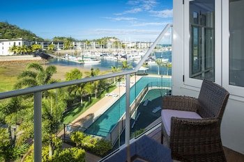 Beachside Magnetic Harbour Apartments