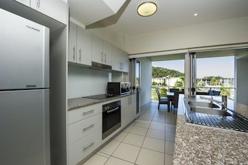 Beachside Magnetic Harbour Apartments