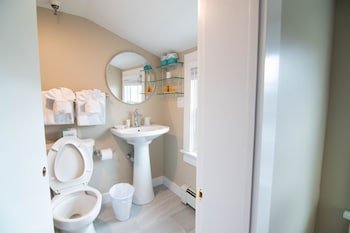 The Beach House Inn