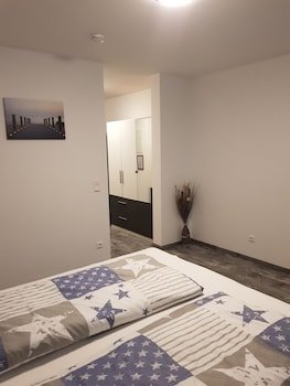 Sunny's Hotel & Residence
