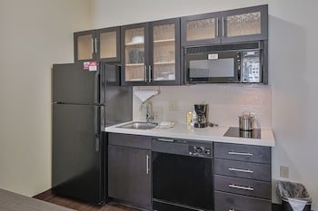 Affordable Suites Tulsa, OK