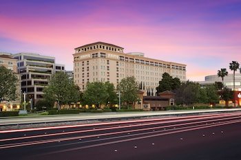 Juniper Hotel
