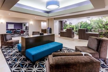 La Quinta Inn & Suites by Wyndham Lumberton