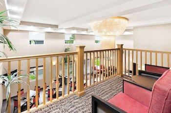 Comfort Suites Portland Airport