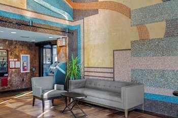 Best Western Plus Brooklyn Bay Hotel