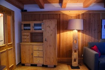 Wallegg-Lodge