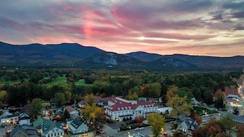 Eastern Slope Inn Resort