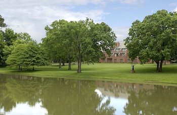 New Harmony Inn Resort