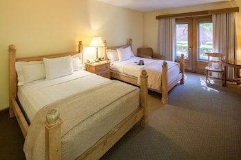 New Harmony Inn Resort