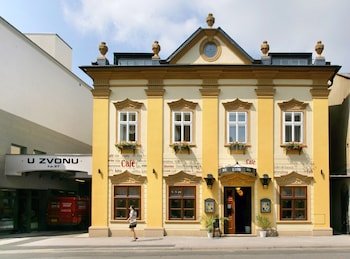 U Zvonu